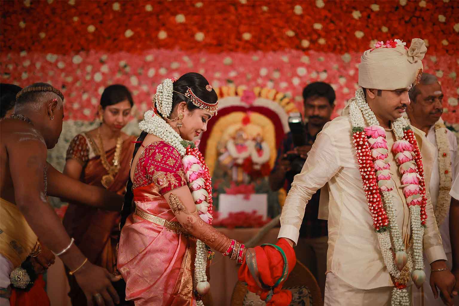 Chenniappa Adithyan & Iniya